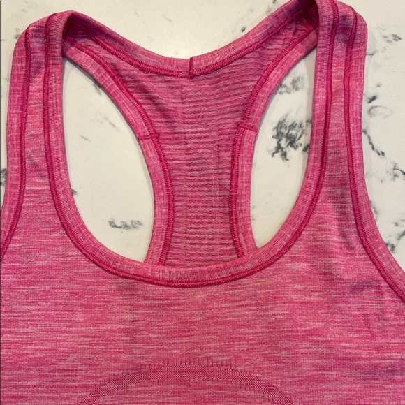 LULULEMON ATHLETICA Pink Swiftly Tech Racerback Tank Top, Size 4 - Picture 2 of 4